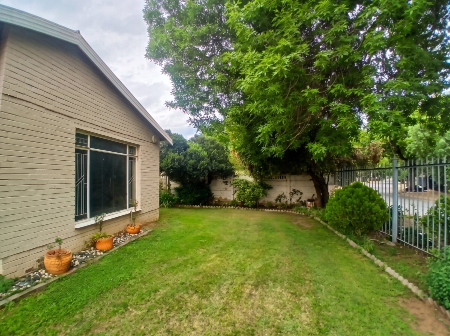 3 Bedroom Property for Sale in Brandwag Free State